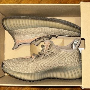 Yeezy Sand Taupe